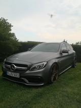 Mercedes-Benz C 63 AMG Mercedes-AMG C 63 T S Mercedes-AMG S - graue Mercedes-Benz C 63 AMG