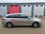 Hyundai i30 cw Pure/1Hand/Navi/KAMERA - Hyundai i30: Pure