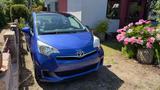 Toyota Verso-S 1,33-l-Dual-VVT Life Life - blaue Toyota Verso-S