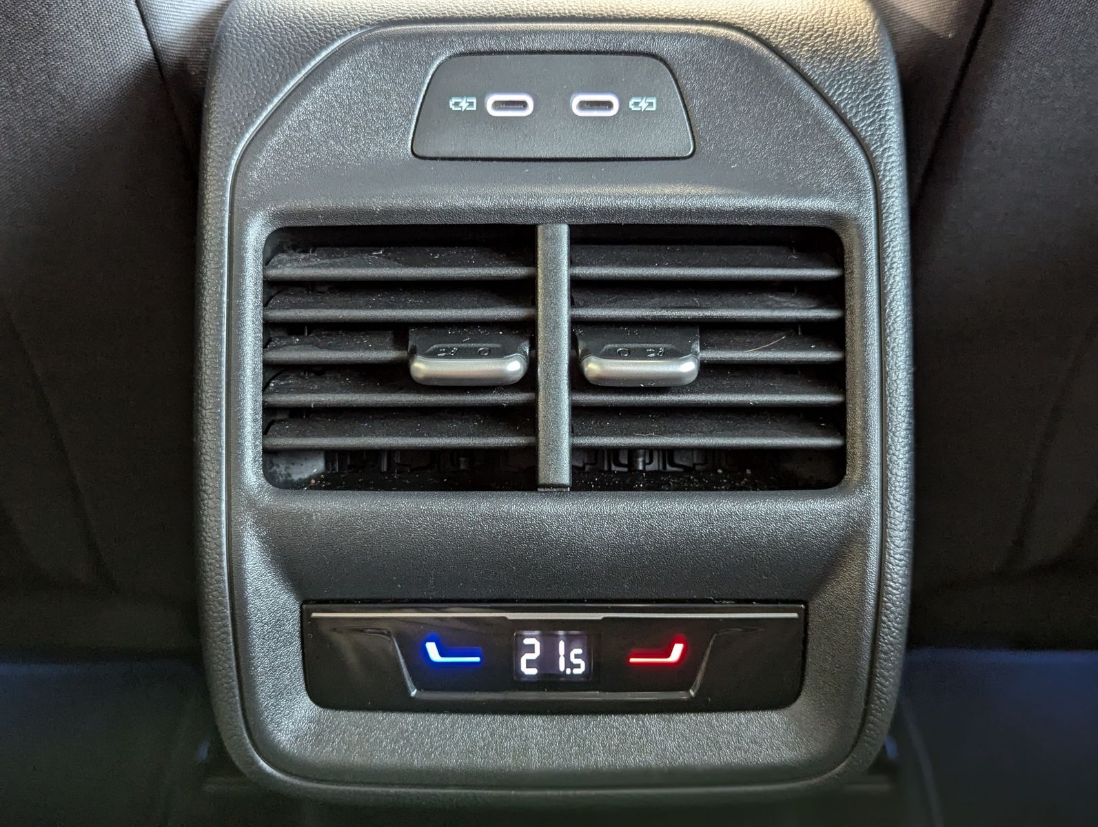 Fahrzeugabbildung SKODA Superb 2.0 TDI 4x4 Selection Matrix AHK 5J Garan