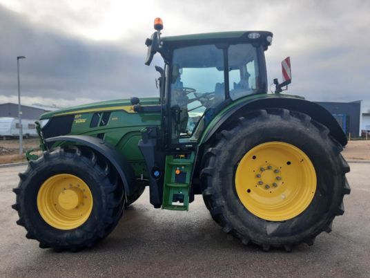 John Deere 6R185