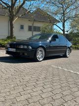 BMW e39 525i Facelift mit Paket Umbau - BMW 525 mit Benzin-Antrieb: Limousine, E39 M Paket