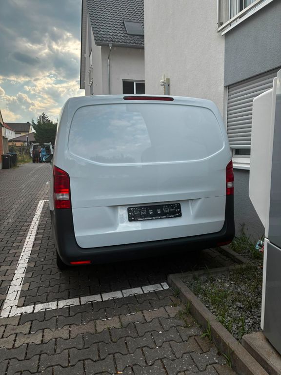 Image of Mercedes-Benz Vito