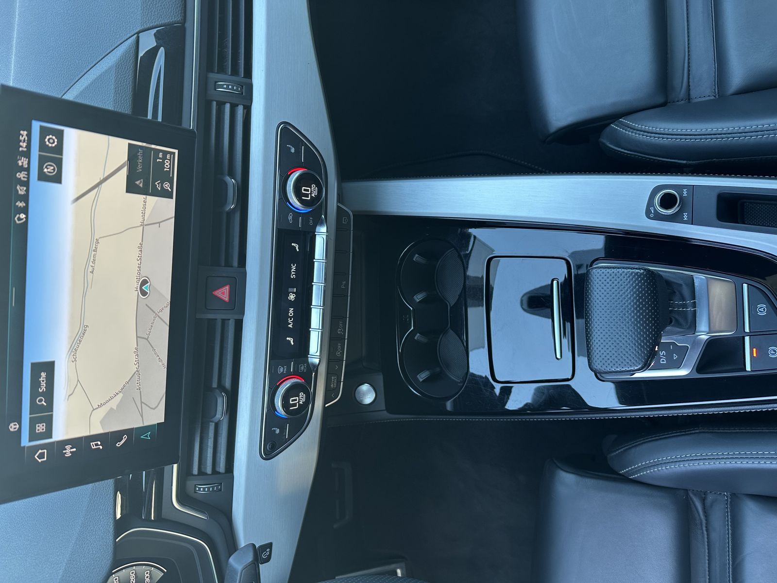 Fahrzeugabbildung Audi A5 SpB 40 TFSI S-Line Black NAV+MATRIX+ACC+VC+PP