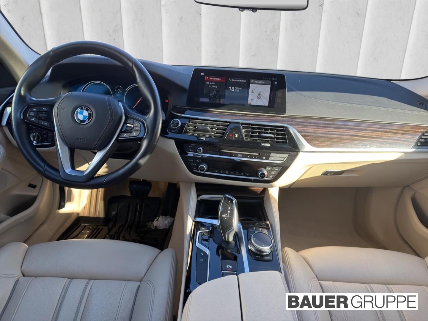 BMW 530 d Luxury Line LED Navi Prof. HUD Memory Park
