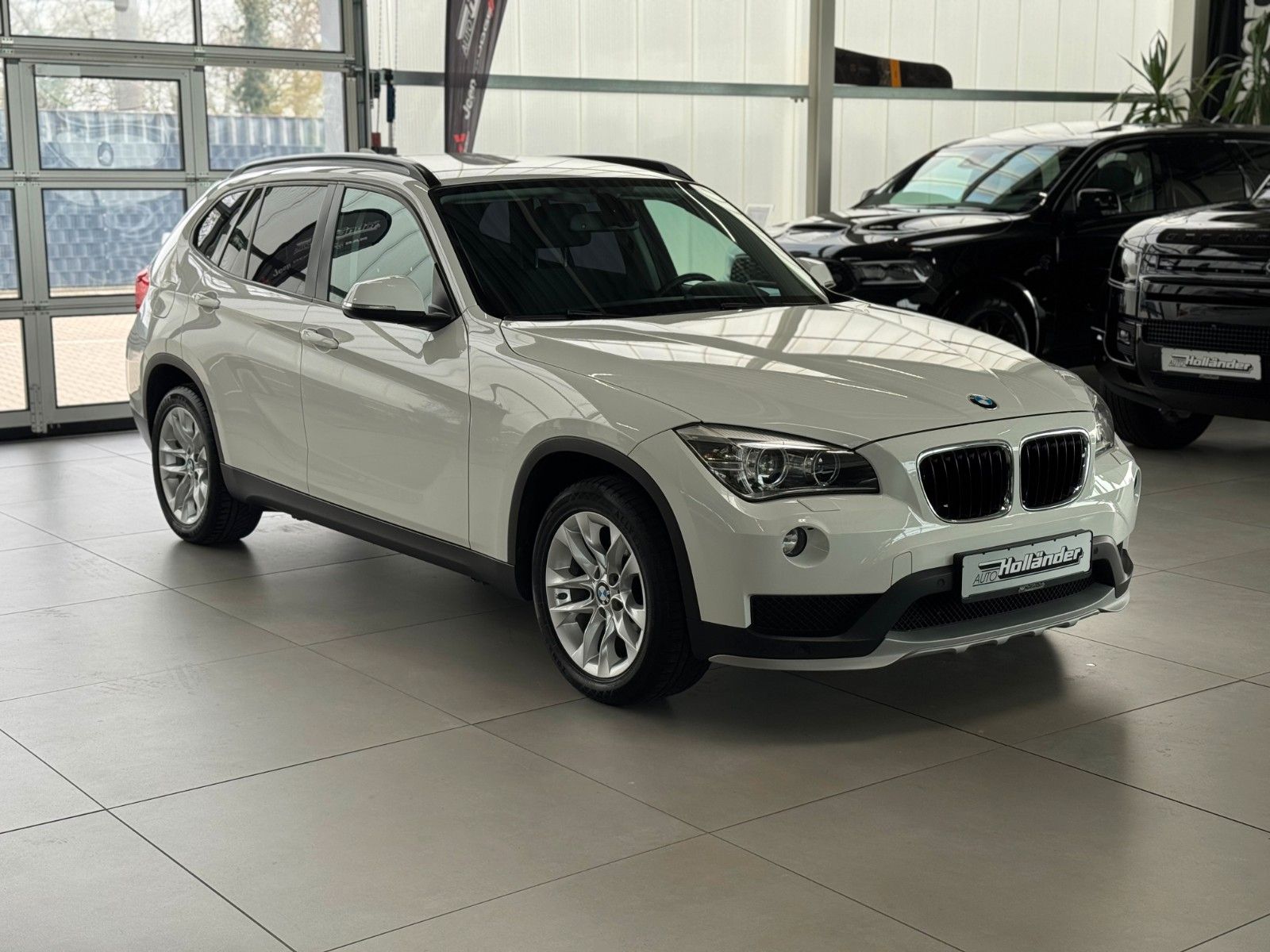 Fahrzeugabbildung BMW X1 18i sDrive GARANTIE/PDC/KLIMA/SZH/TEMPO/XENON