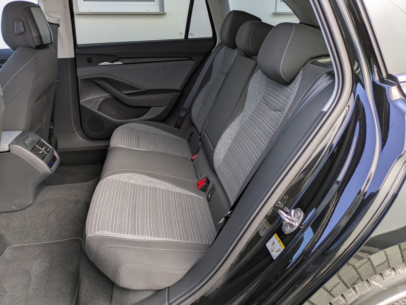 Fahrzeugabbildung SKODA Superb 2.0 TDI 4x4 Selection MATRIX*AHK*PANO*19"