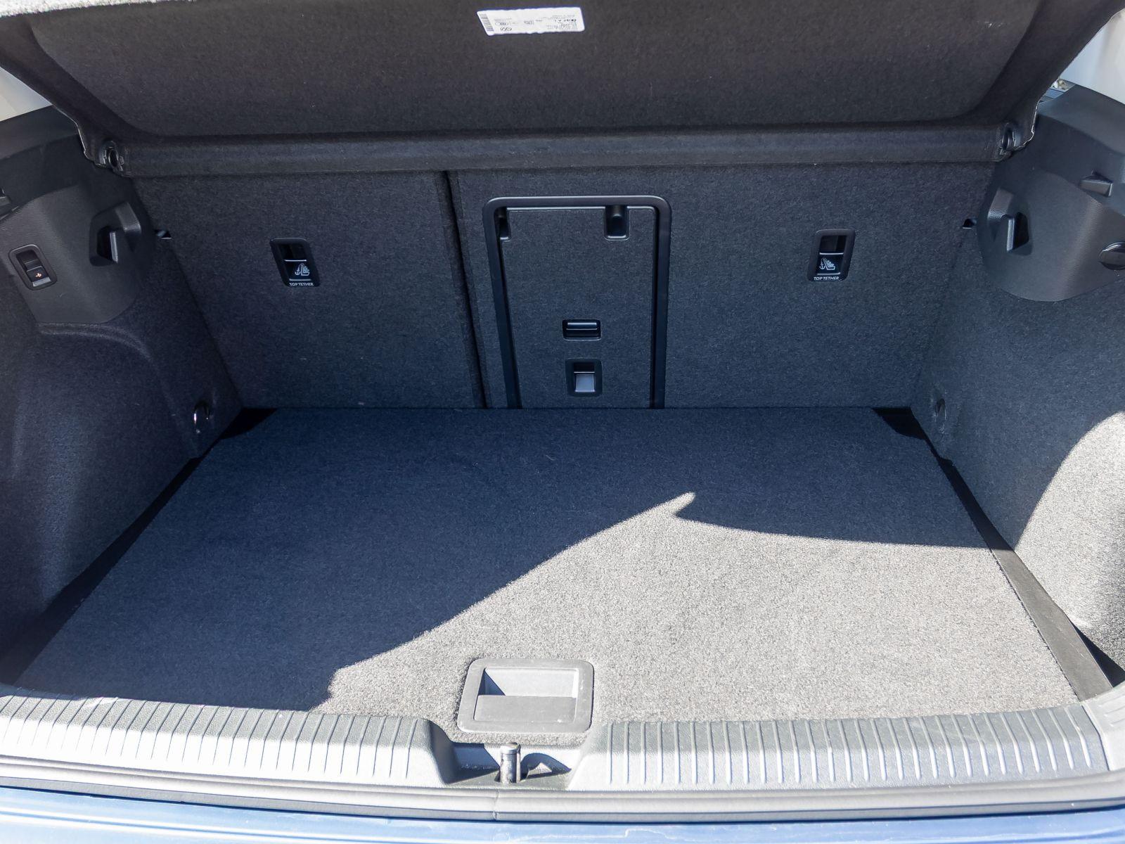 Volkswagen Golf VIII Goal 1.5 eTSI DSG Navi Matrix ACC AHK, миниатюра 19