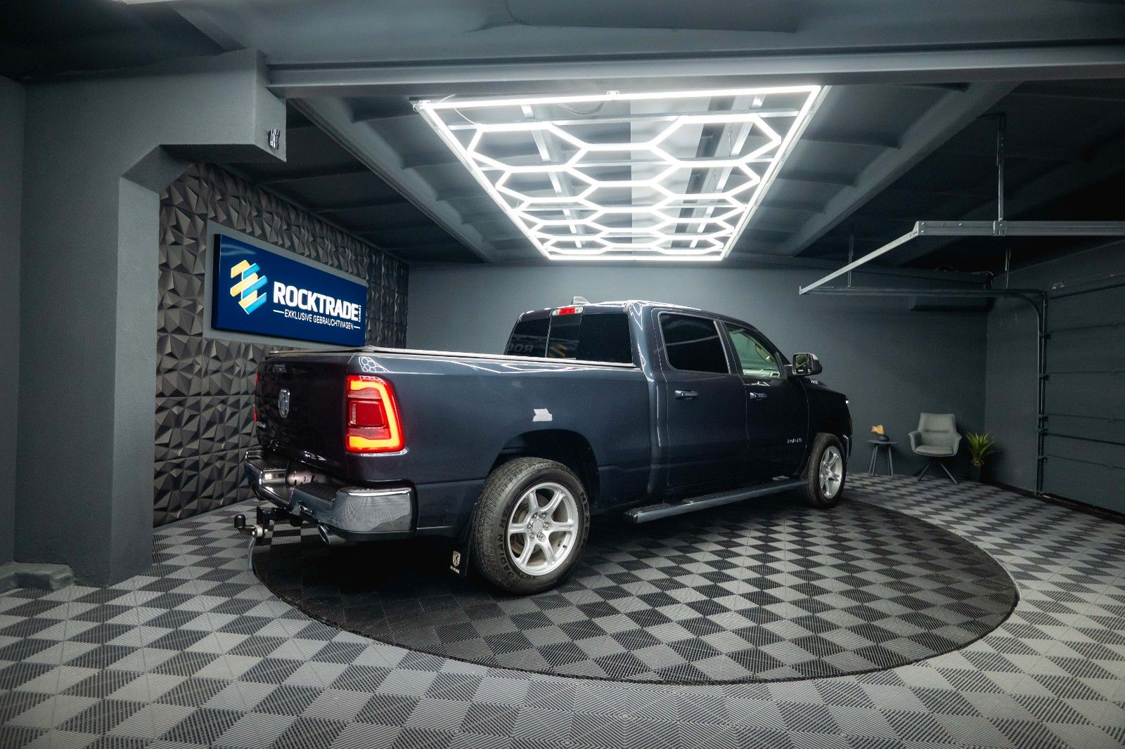Fahrzeugabbildung Dodge RAM 5.7 V8 HEMI GEN 5 LONGBED MAXI *LED*6 Sitze*
