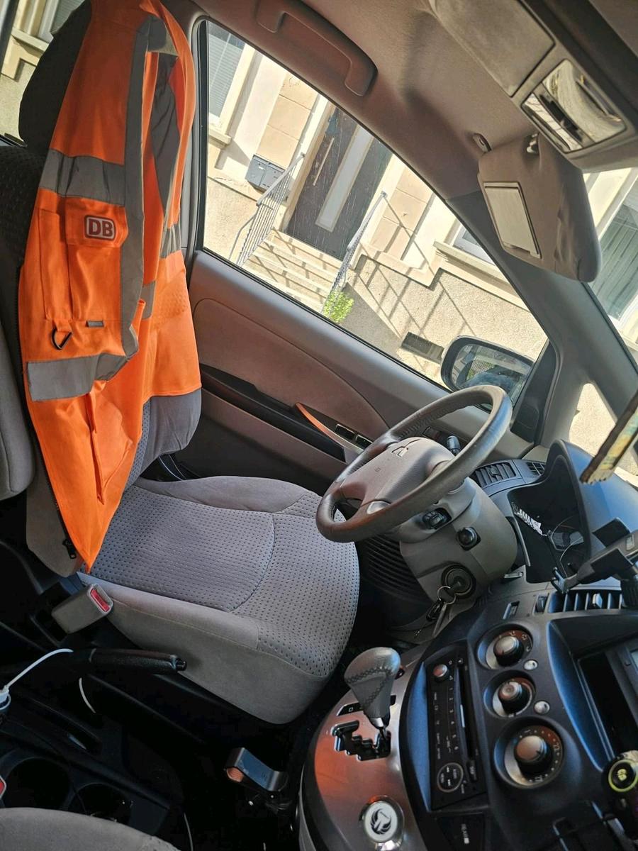 Mitsubishi Grandis