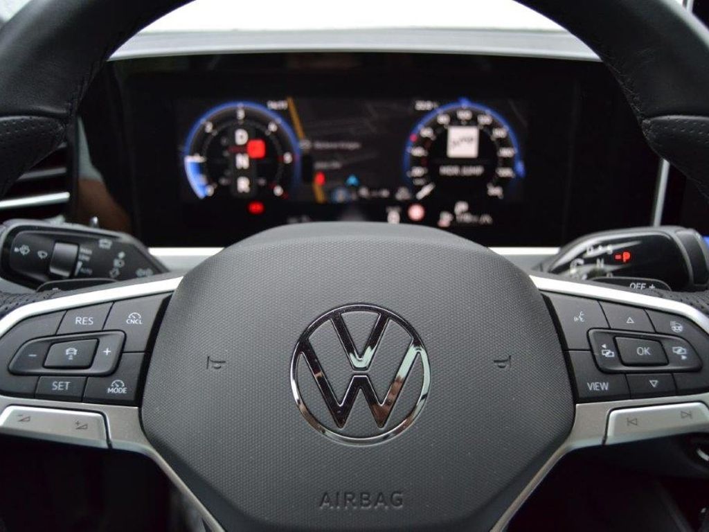 Passat Variant 2.0 TDI DSG R-Line VOLL/BLACK-STY