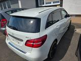 Mercedes-Benz B 220 4MATIC DCT - Urban W246 + Alu-Sonderfelgen - Mercedes-Benz B-Klasse Gebrauchtwagen in Stuttgart
