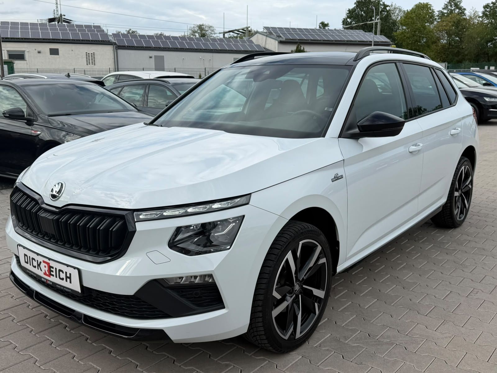Fahrzeugabbildung SKODA Kamiq 1.5 TSI DSG Monte Carlo PANO*MATRIX*5J.GAR