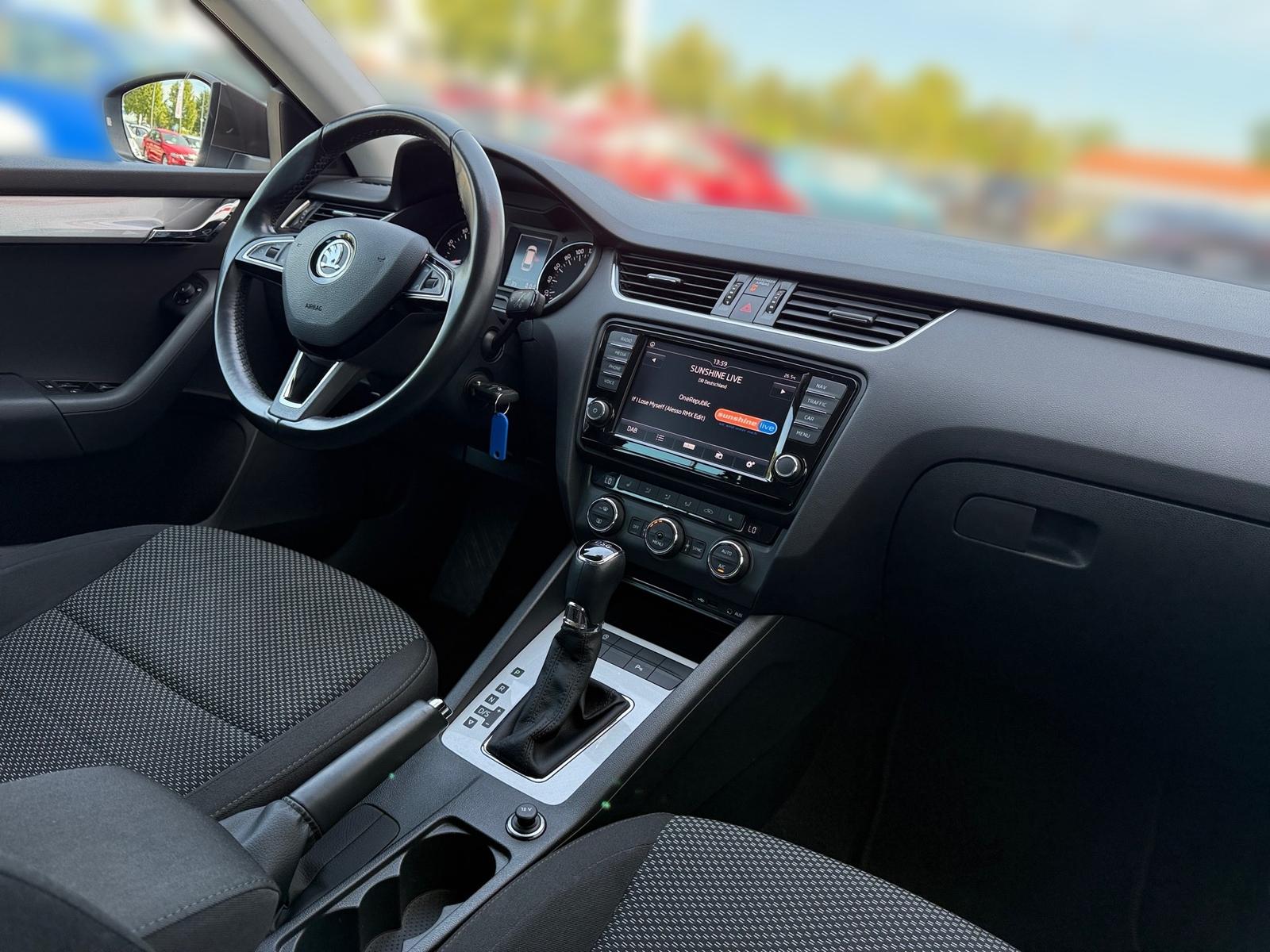 SKODA OCTAVIA COMBI 1.4 TSI 150ch BVA Sièges chauffants Radar de recul