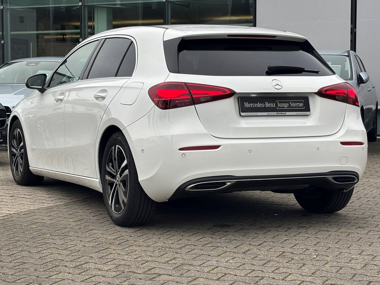 Fahrzeugabbildung Mercedes-Benz A 180 PROGRESSIVE*LED*KAMERA*SPURHALTE*