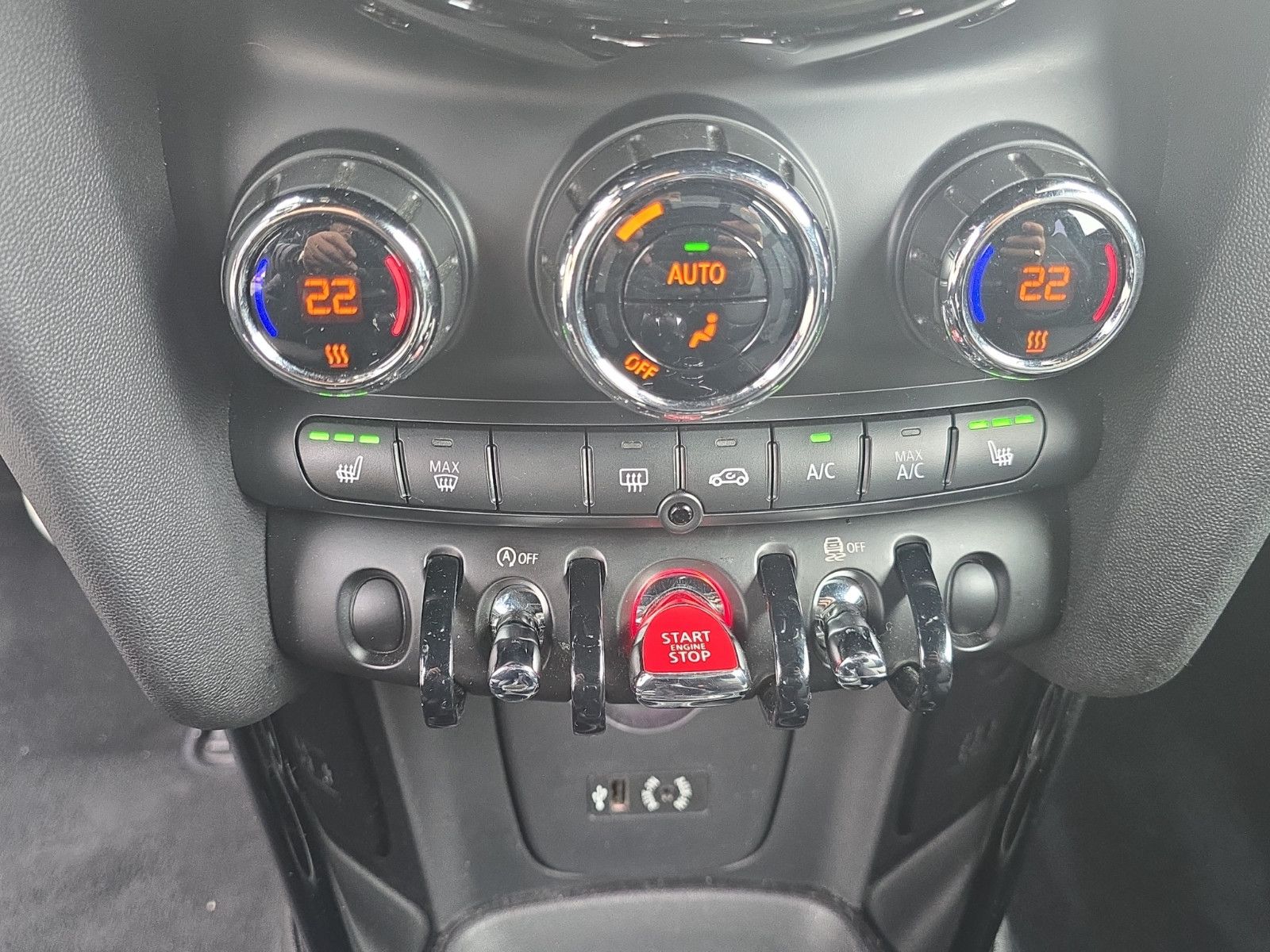 Fahrzeugabbildung MINI COOPER S Mini John Cooper Works Harman-Kardon
