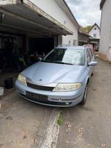 Renault Laguna 1.8 16V Grandtour - - blaue Renault Laguna