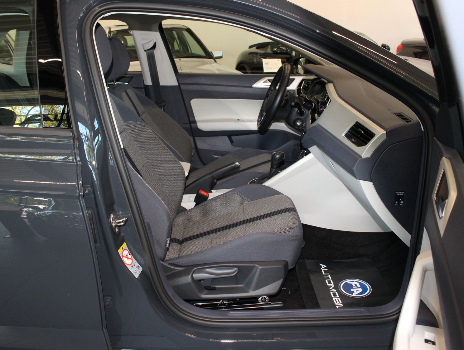 Fahrzeugabbildung Volkswagen Polo VI Highline DSG*1.Hand*MWST*