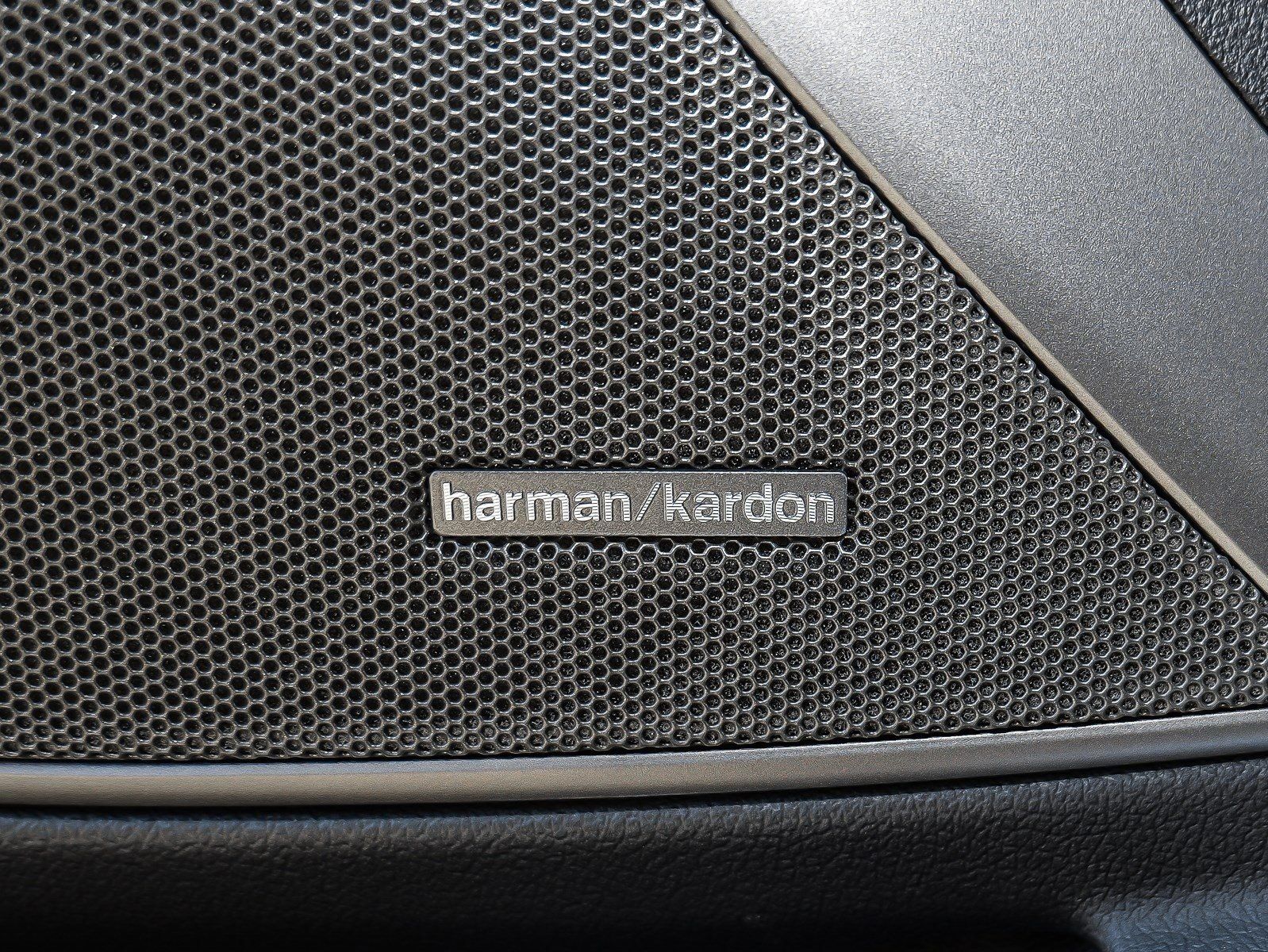 BMW 330 - Bild 7