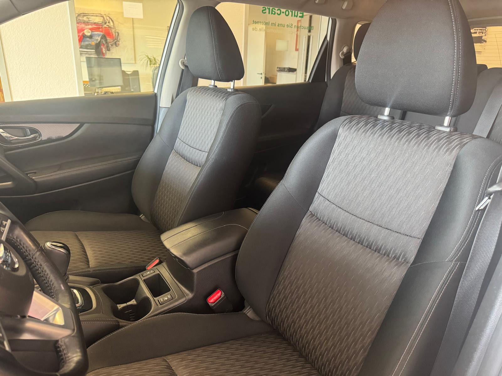 Fahrzeugabbildung Nissan X-Trail N-Connecta /LED/KAMERA/NAVI/WENIG KM