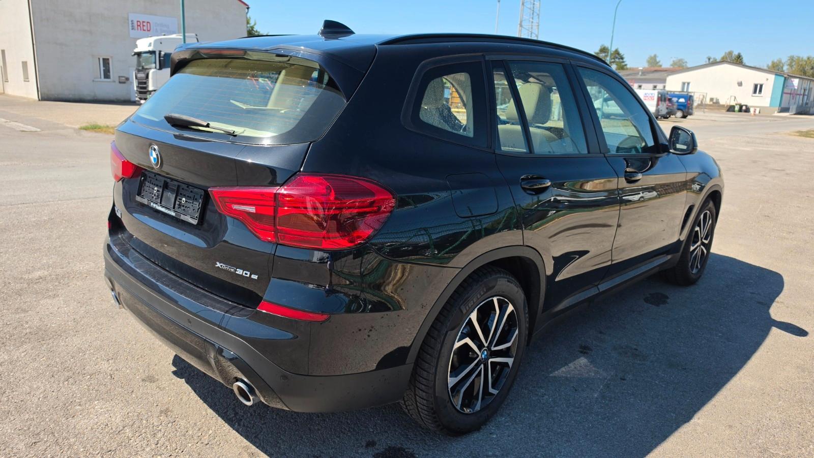 BMW X3 xDrive 30 e Advantage