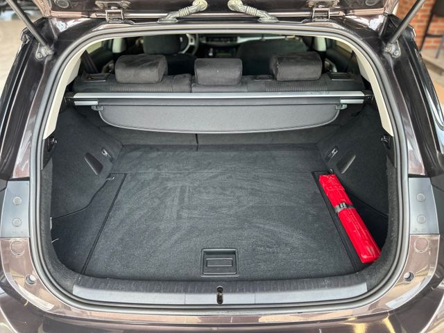 Lexus CT 200h  Dynamic – Hybrid