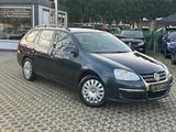 Volkswagen Golf V Variant 1,6 AHK Nav  09/27HU - Volkswagen Golf aus 2009: Kombi
