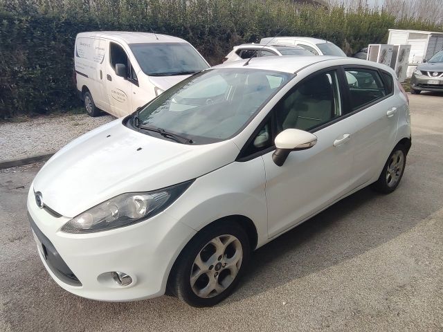 Ford Fiesta Ikon 1.4 TDCi 5 porte