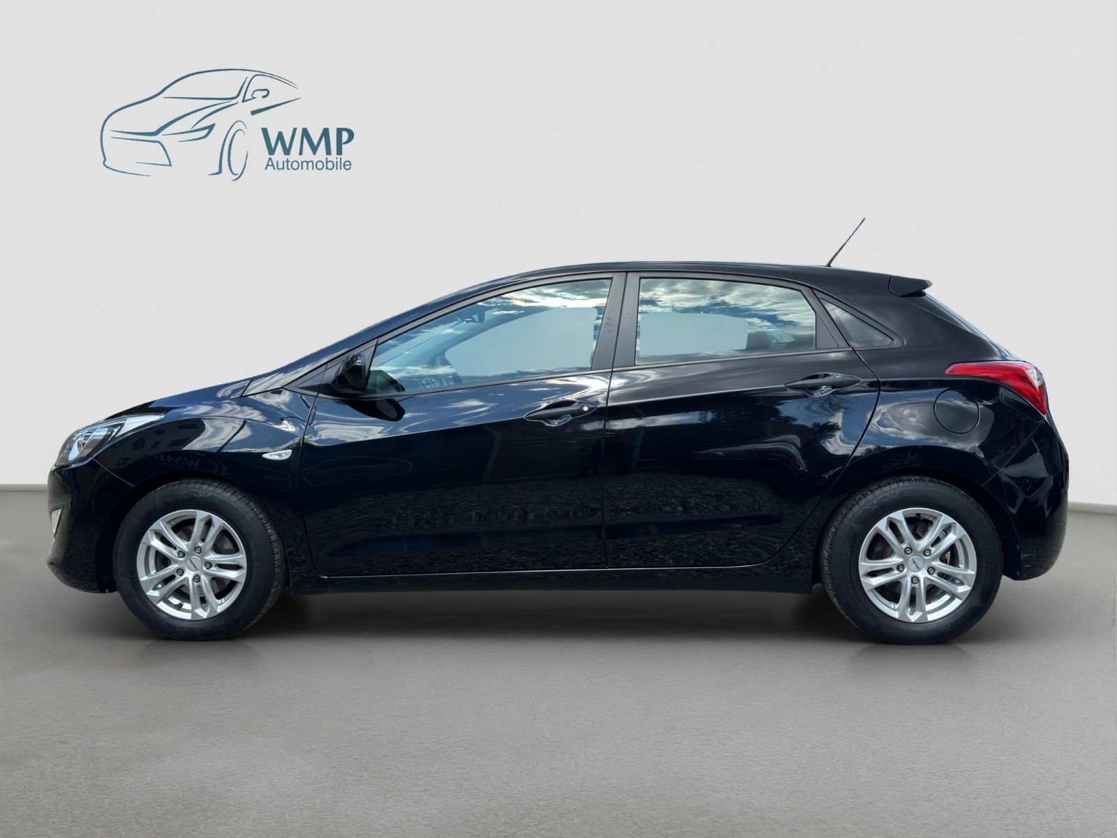 Fahrzeugabbildung Hyundai i30 Classic /Klimaanlage/Sitzhz./LED/TÜV Neu