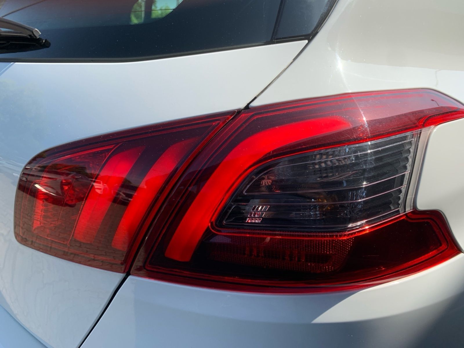 Fahrzeugabbildung Peugeot 308 1.2 e-THP/PureTech Active Kamera