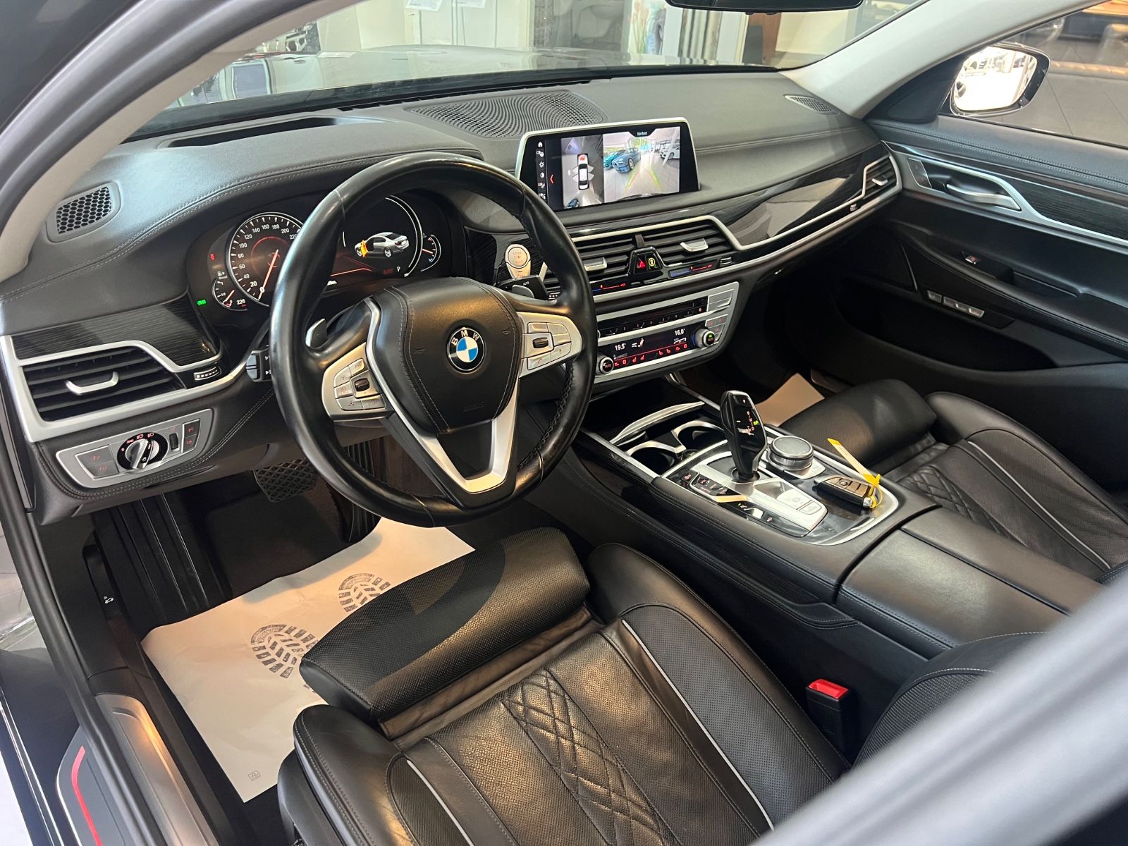 Fahrzeugabbildung BMW 740 d xDrive * SITZBELÜFTUNG*MASSAGE*360 KAMERA*