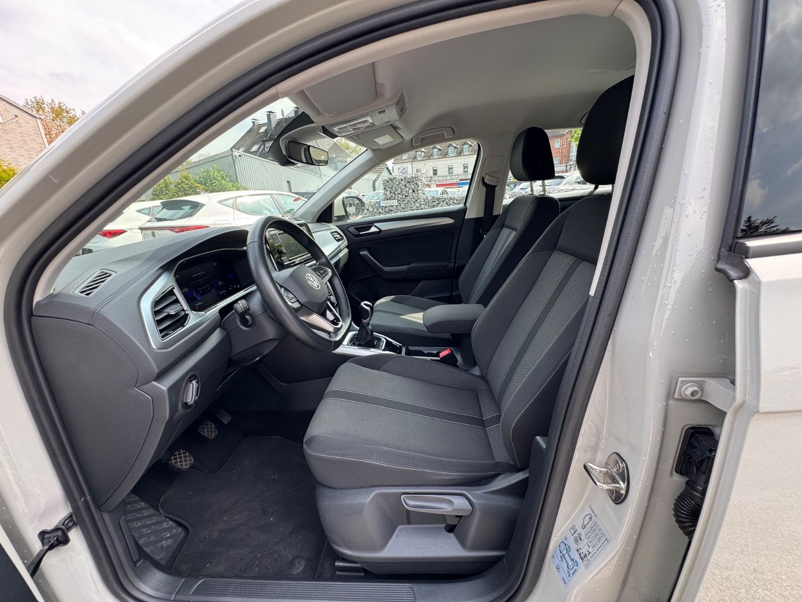 Volkswagen T-Roc Life App-Connect PDC LM Sitzh. LED 1.Hand foto 15