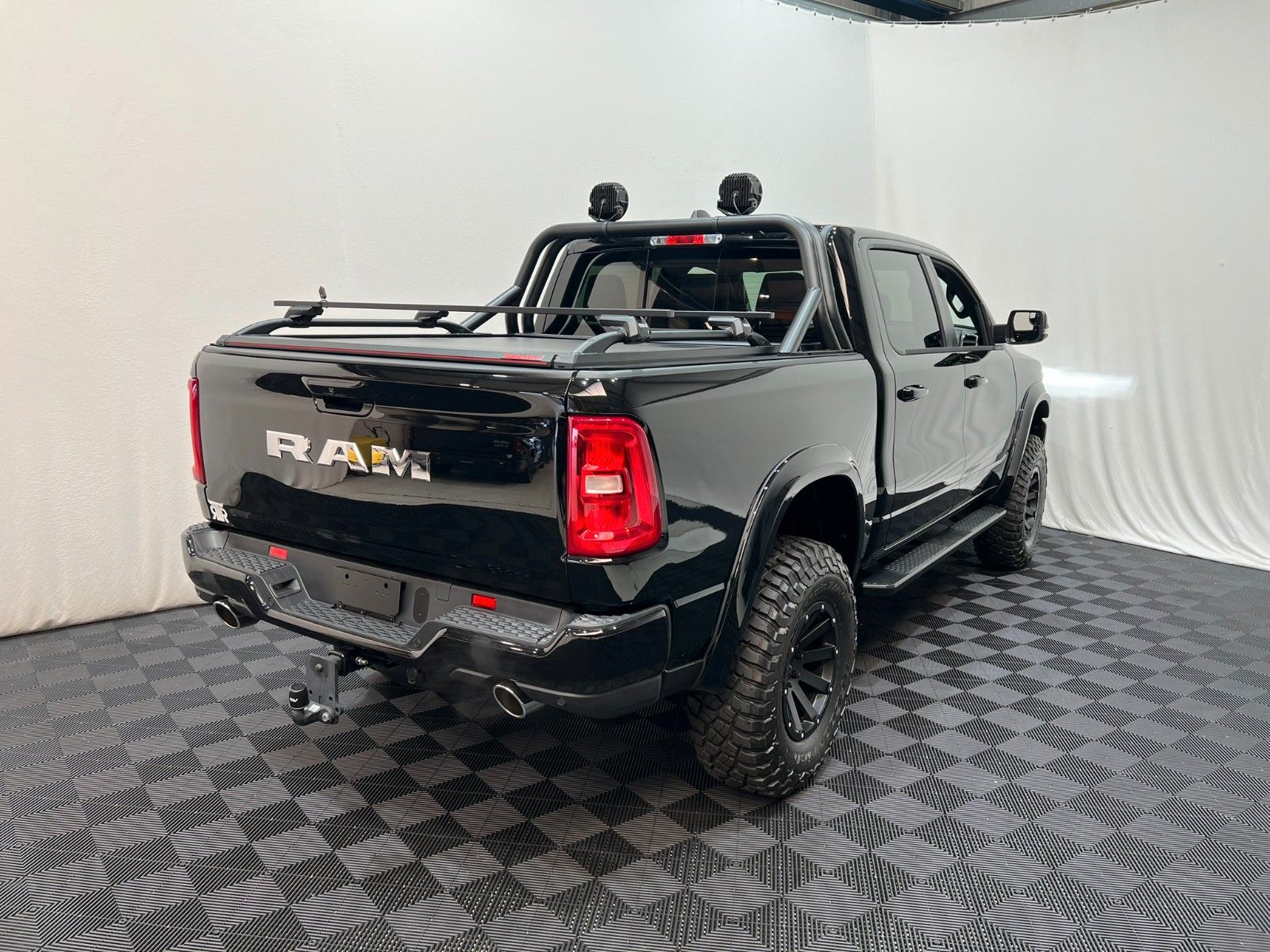 Fahrzeugabbildung Dodge RAM 1500 Laramie Sport 3.0L RTR Umbau