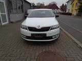 Skoda Rapid Spaceback Cool Edition Klima Alu 89 TKm - weiße Skoda Rapid