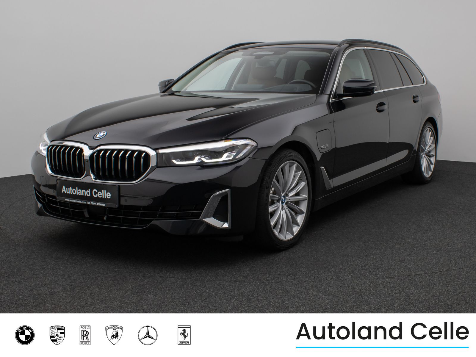 Fahrzeugabbildung BMW 530e xD LuxuryLine 360°HUD DAB AHK Komfort Sport