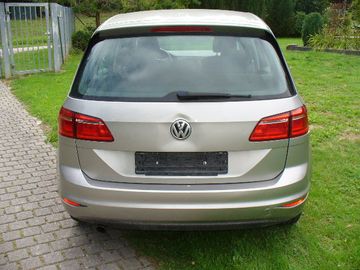Volkswagen Golf - 4
