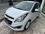 Chevrolet Spark 1.0 LS - weiße Chevrolet Spark