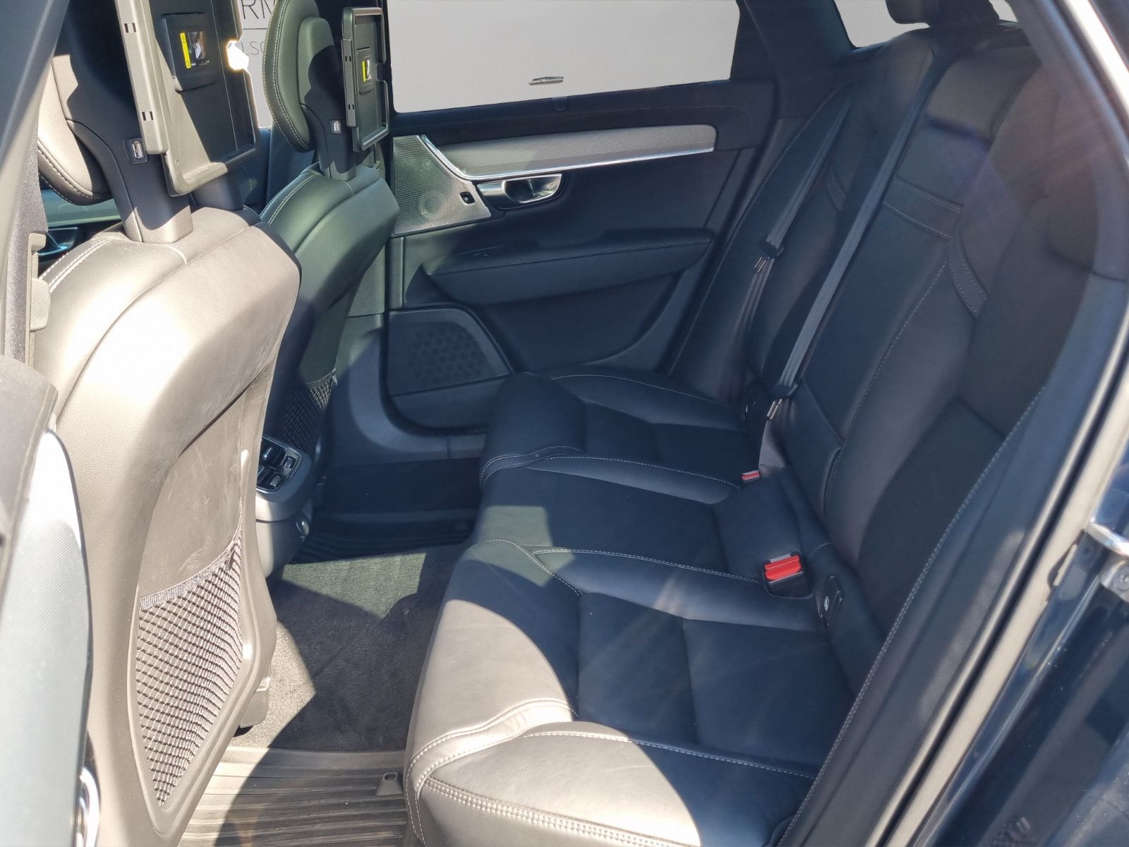 Volvo V90 B6 R-Design AWD XENIUM/PANO/WINTER PRO/4C/BW foto 11