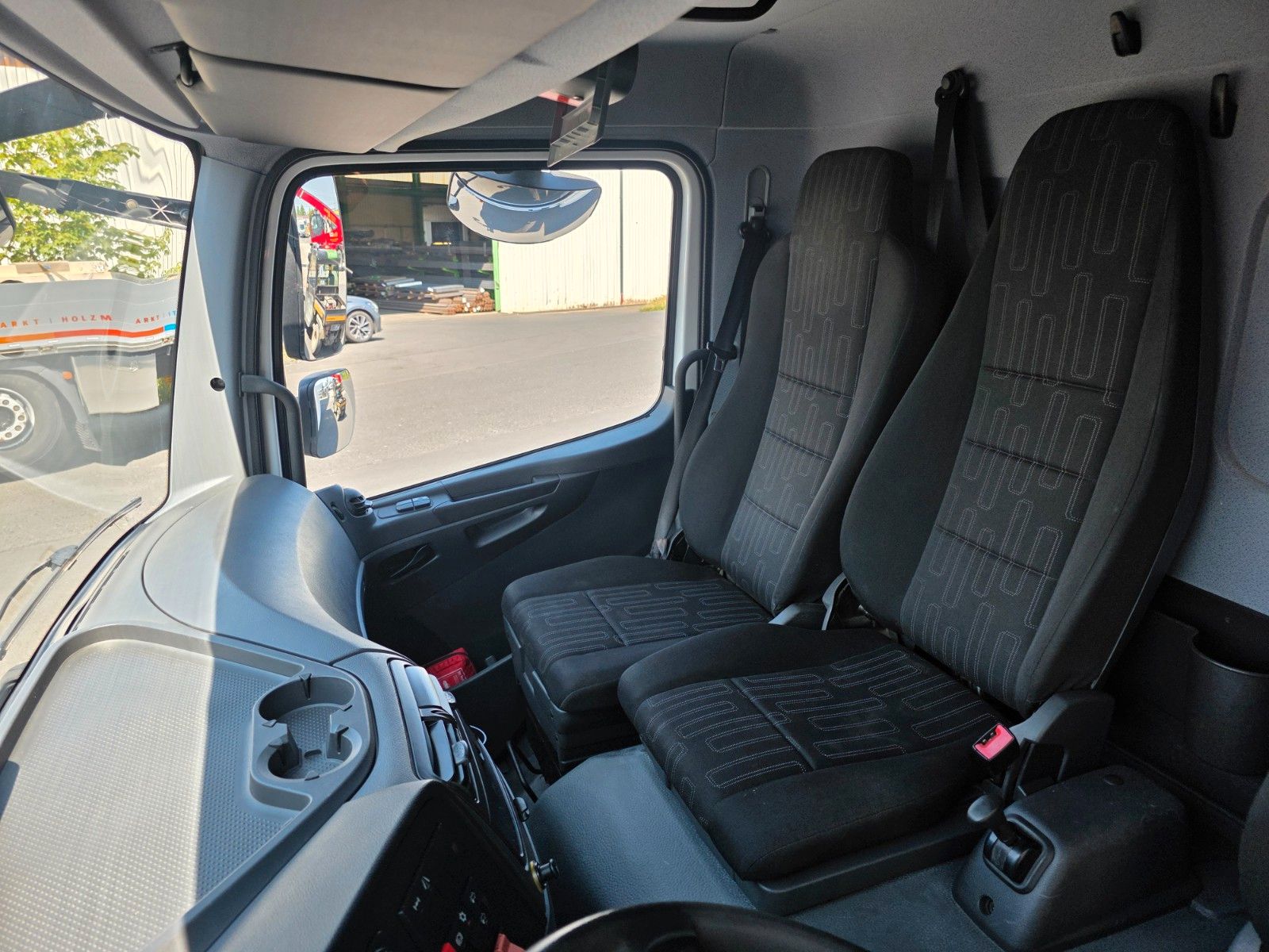 Fahrzeugabbildung Mercedes-Benz Atego 1224 LBW Bär 1.500kg Klima 3 Sitze
