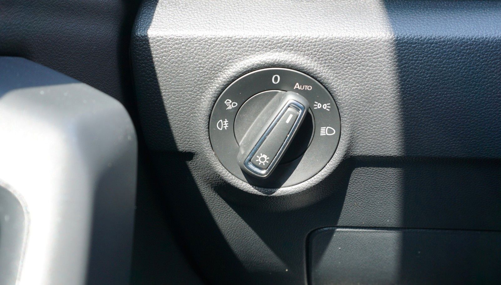 Fahrzeugabbildung Volkswagen T-Roc Style,DSG,Alcantara,LED Plus,Navi,IQ.Light