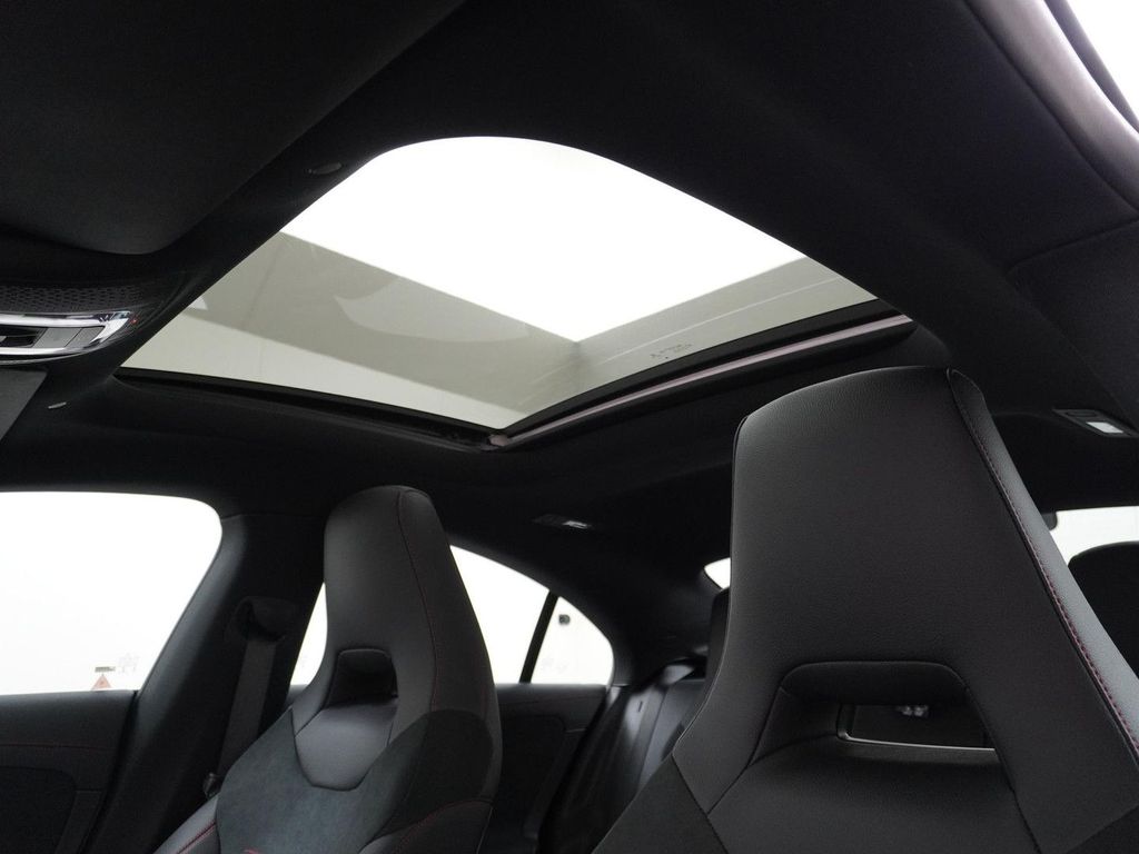 Mercedes-Benz CLA 250 e AMG Premium Plus | Panorama - Schiebed