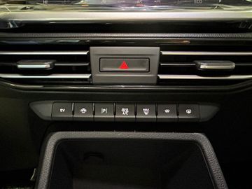 Ford Grand Tourneo Connect PHEV Titanium