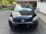 Volkswagen Golf plus 1.4 Benzin - VW Golf Plus Gebrauchtwagen in Frankfurt