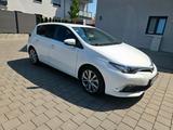 Toyota Auris Executive 1,2-l-Turbo S/S Executive - Toyota Auris: Executive
