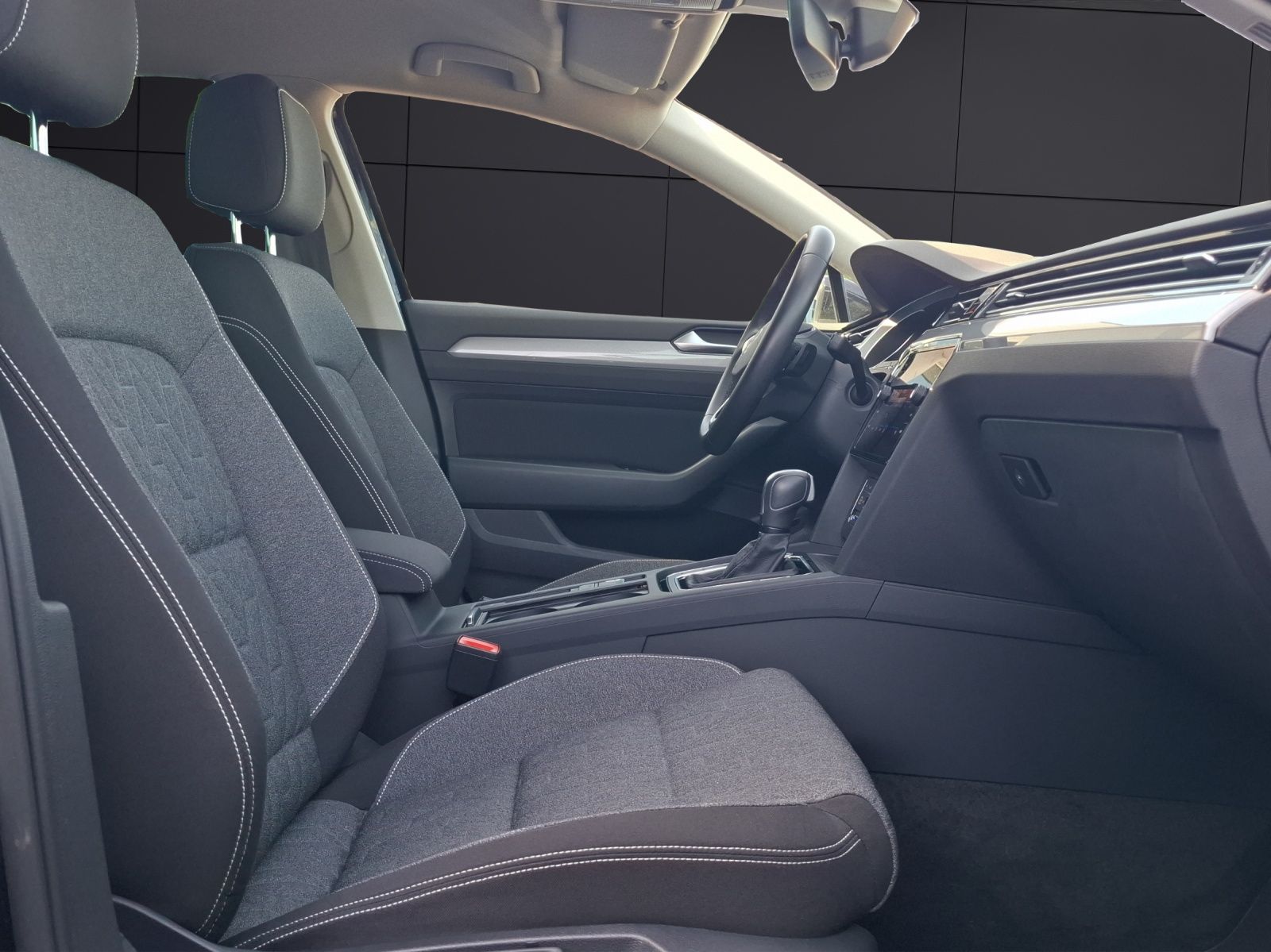 Fahrzeugabbildung Volkswagen Passat Variant TSI Business DSG Matrix Navi ACC