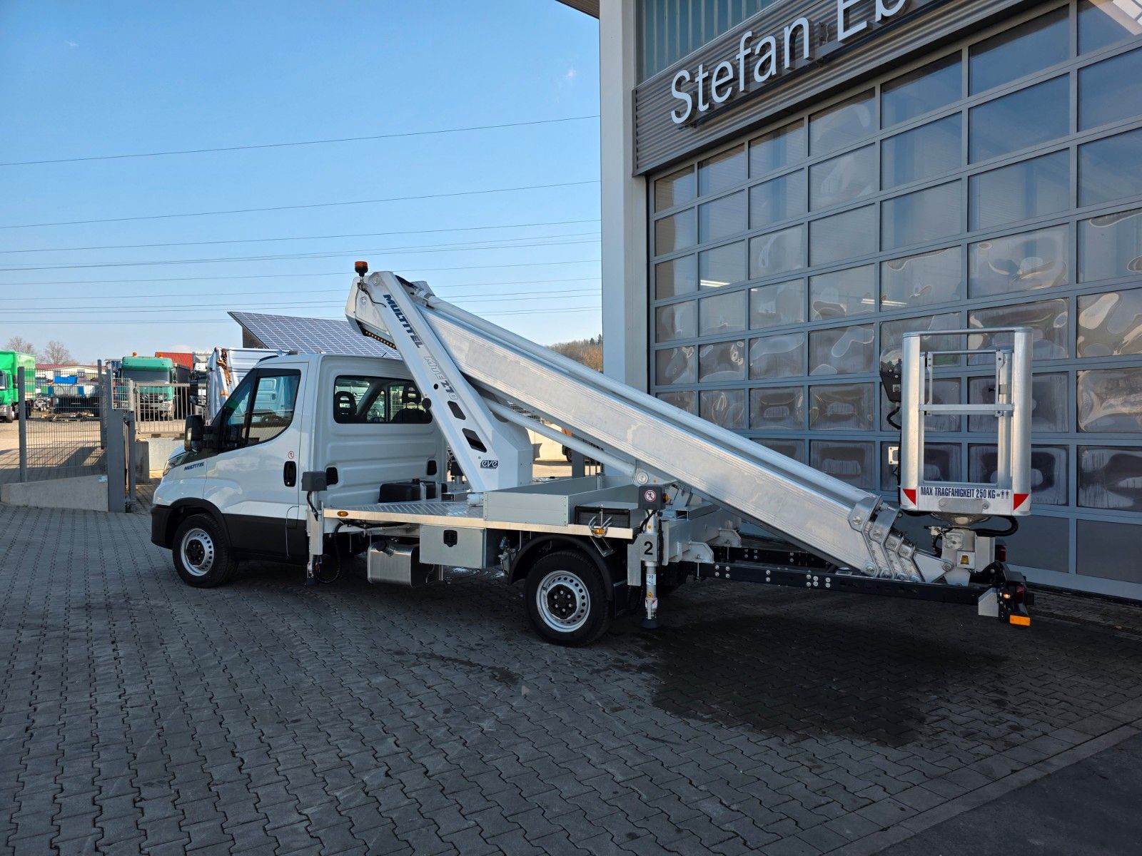 Fahrzeugabbildung Iveco Daily 35S14 *MULTITEL MTE 270*27Meter*