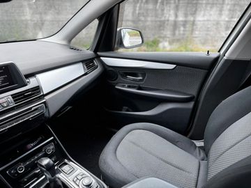 BMW 218 Active Tourer - 12