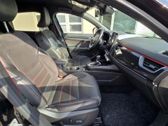 Fahrzeugabbildung Arkana R.S. Line 1.3 TCe 140 EDC Bose Sound Syst