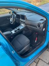 Hyundai KONA Elektro ELEKTRO 100kW - - Hyundai KONA Elektro von privat