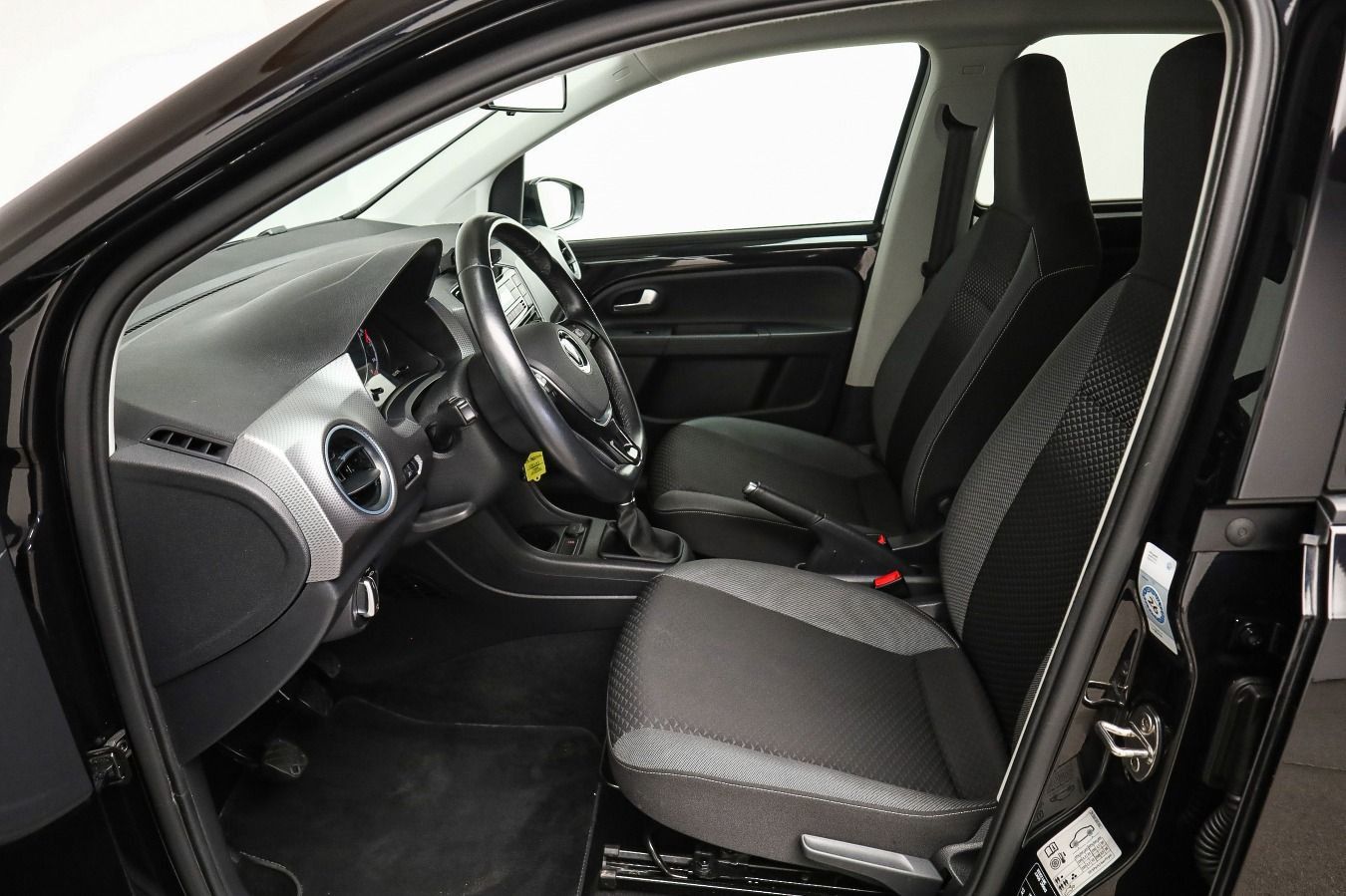 Volkswagen up! - Bild 10